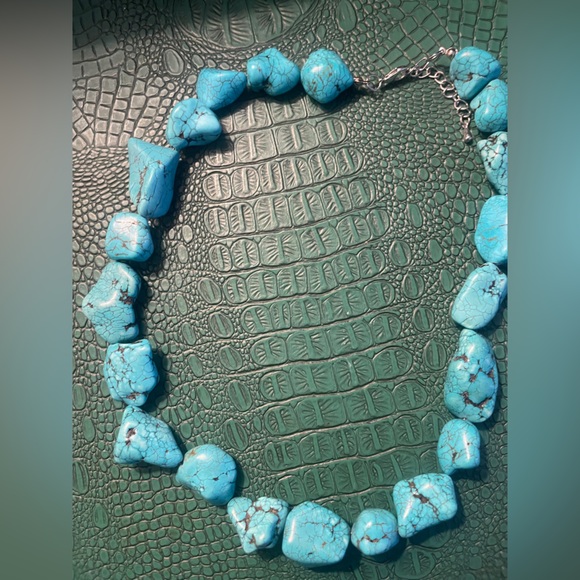 Turquoise Stone Necklace - Picture 2 of 3